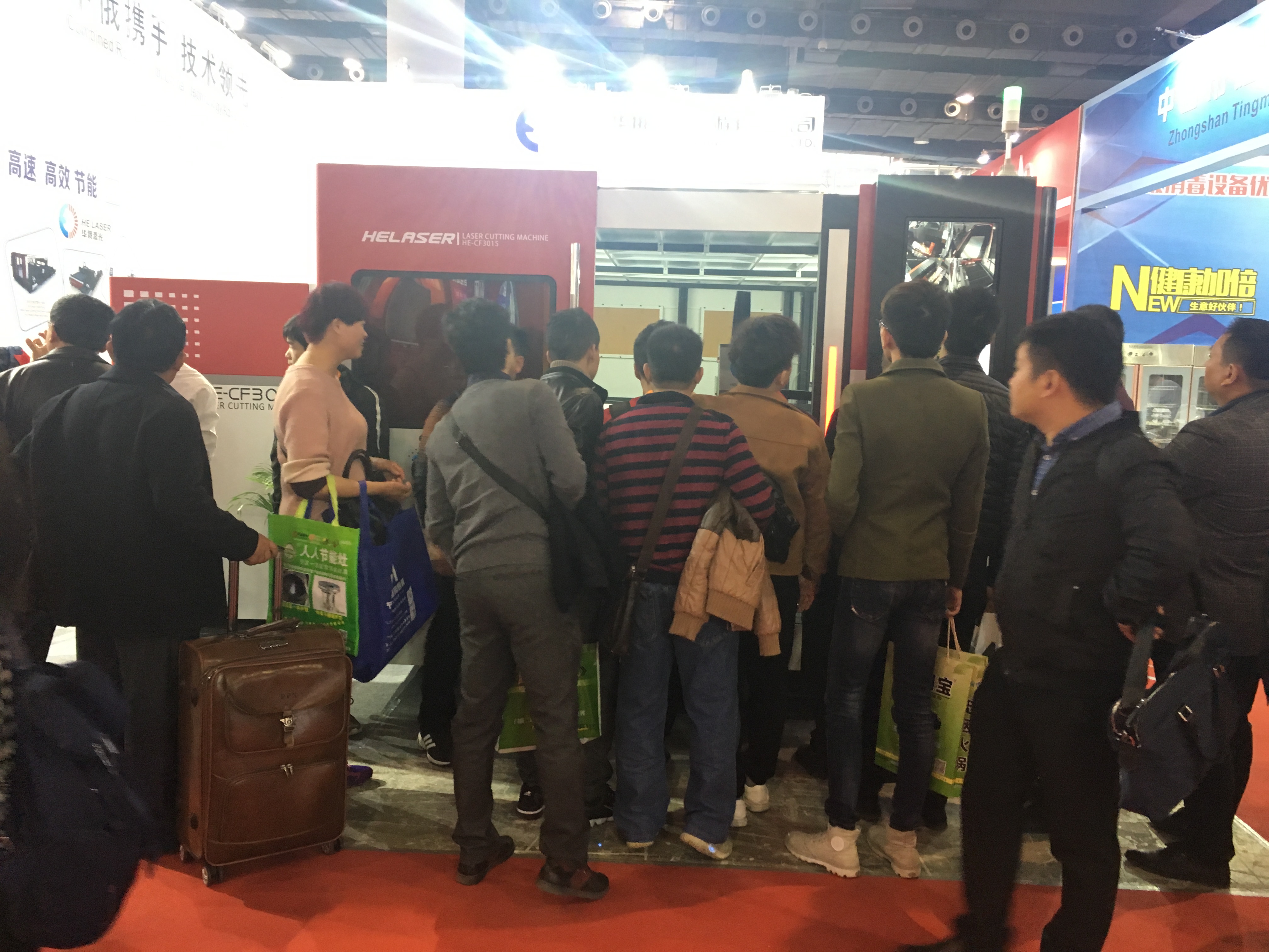 2017廣州酒店用品展璀璨落幕，華俄激光再創(chuàng)佳績